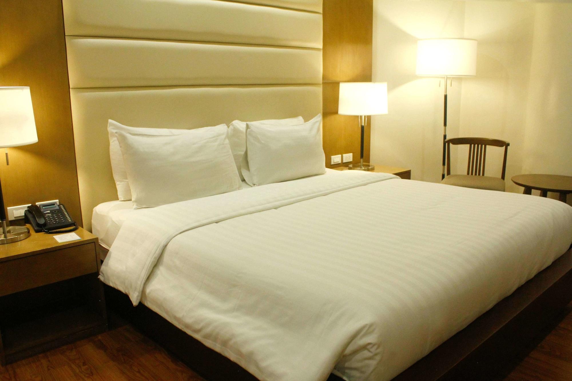 Citi Park Hotel Cebu Powered By Cocotel Экстерьер фото