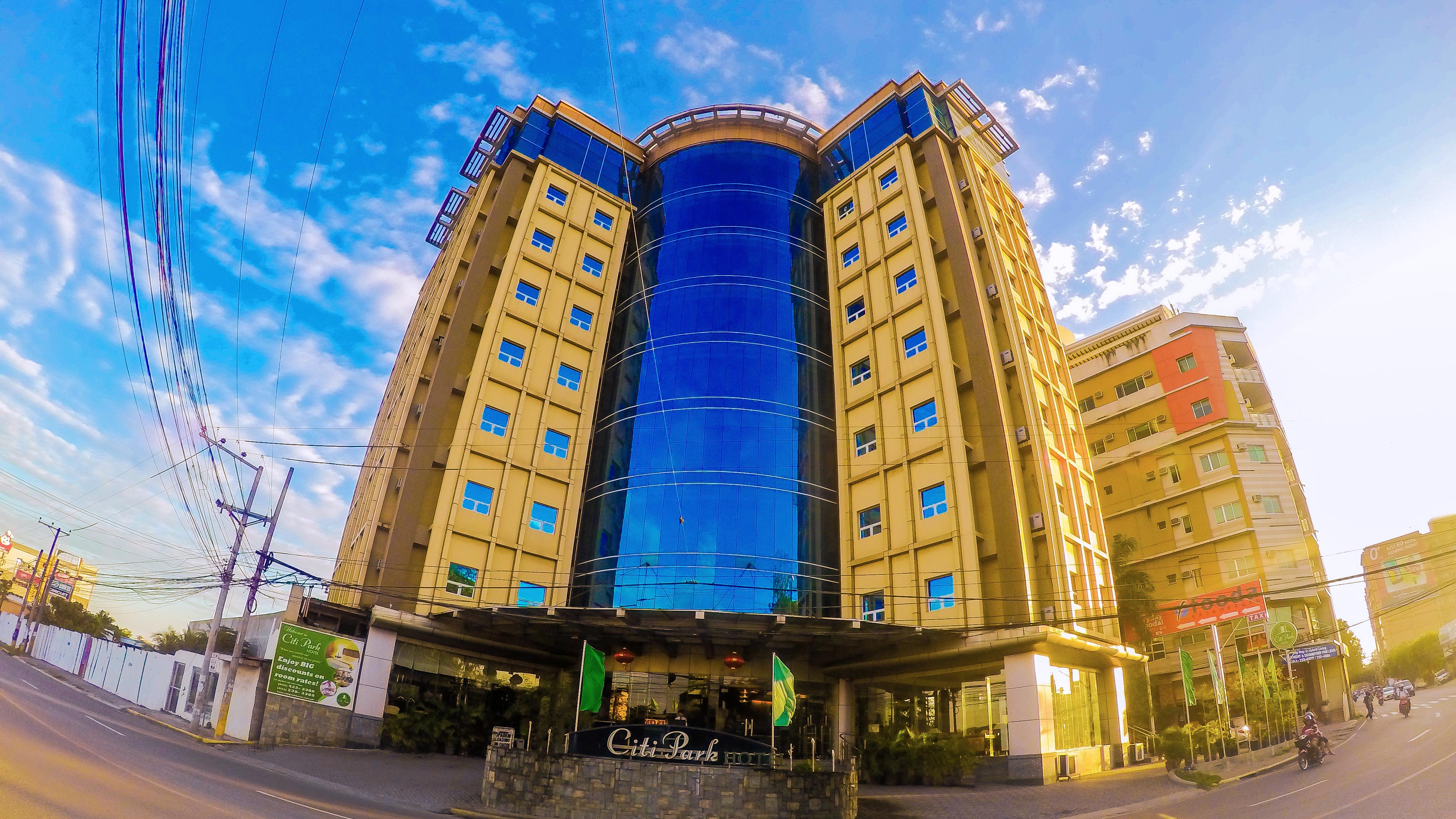 Citi Park Hotel Cebu Powered By Cocotel Экстерьер фото