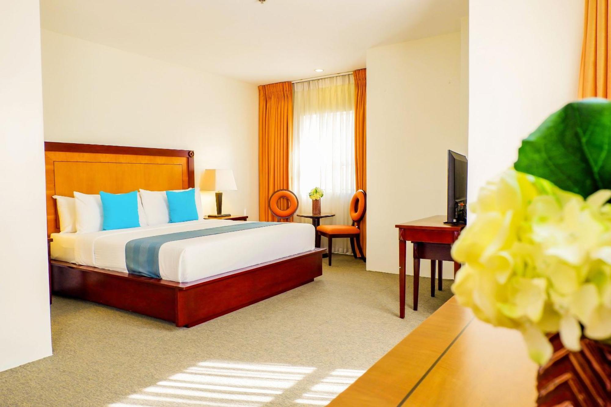 Citi Park Hotel Cebu Powered By Cocotel Экстерьер фото