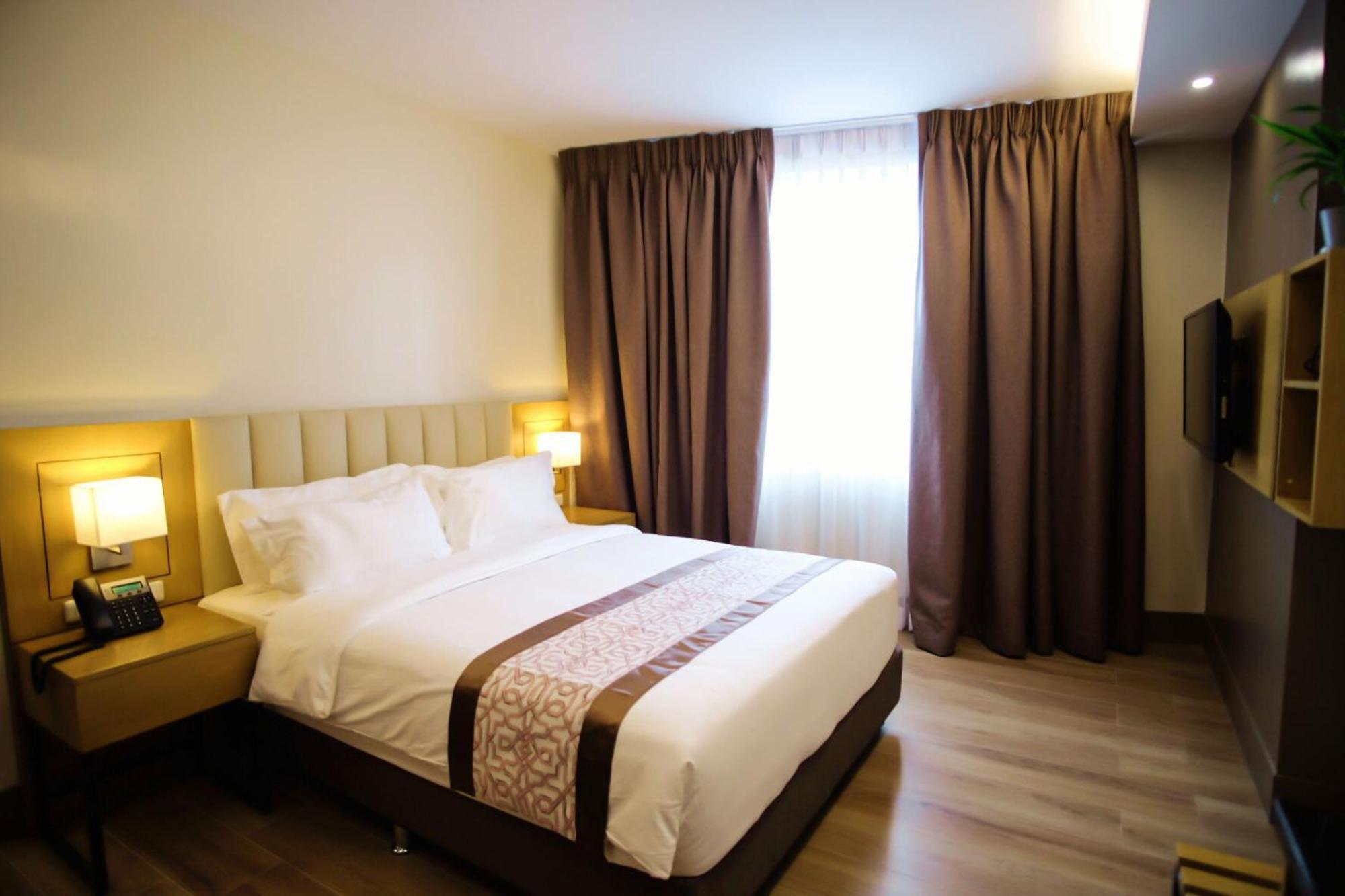 Citi Park Hotel Cebu Powered By Cocotel Экстерьер фото
